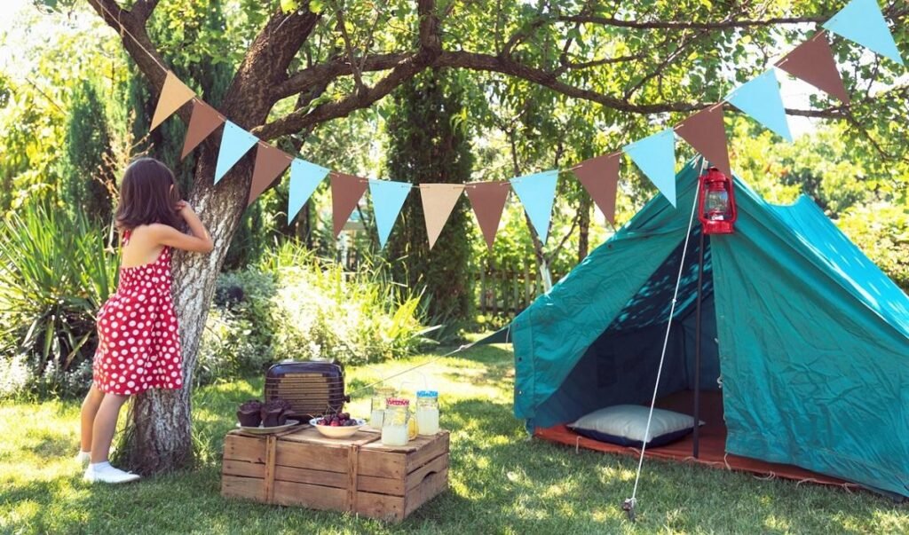 Backyard-Camping-The-Honest-Mommy